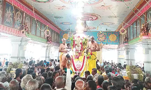 உடுமலை மாரியம்மன் கோவில் திருவிழா கொடியேற்றம்