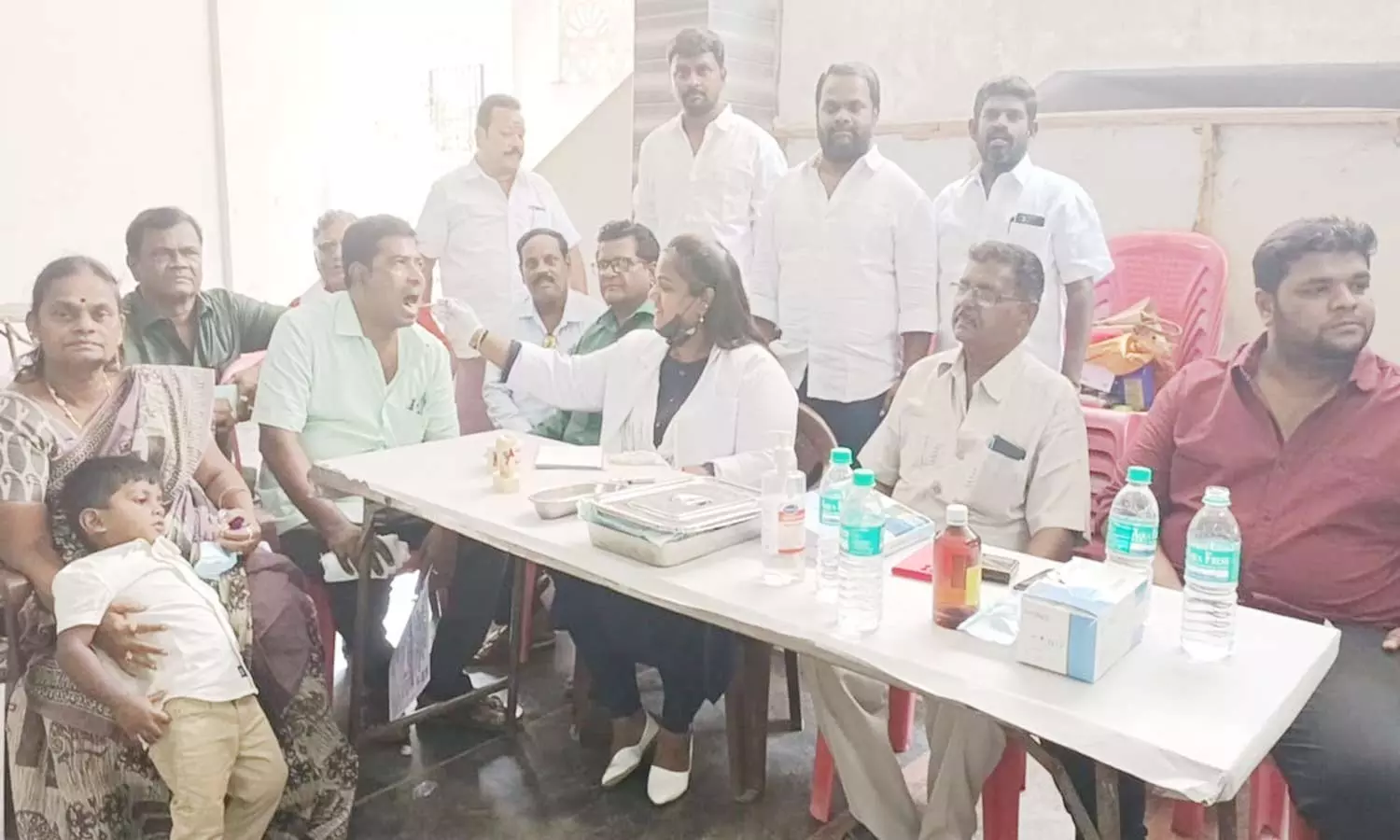 இலவச மருத்துவ முகாம் இலவச மருத்துவ முகாம்