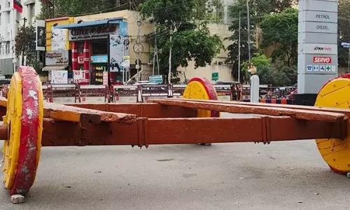 மதுரை சித்திரை திருவிழாவில் 100 ஆண்டுகளுக்கு பிறகு ஆயிரம் பொன் சப்பரத்தில் எழுந்தருளும் கள்ளழகர்