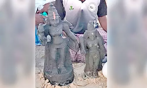 சீர்காழியில், மேலும் 2 அம்மன் சிலைகள் கண்டெடுப்பு