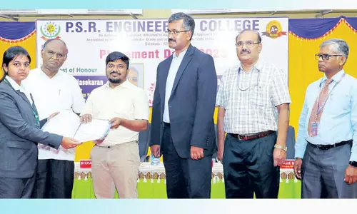 1,314 மாணவர்களுக்கு பணி நியமன ஆணை