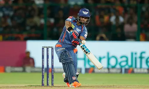 பூரன், ஸ்டோய்னிஸ் அதிரடி - பரபரப்பான ஆட்டத்தில் பெங்களூரை வீழ்த்தியது லக்னோ