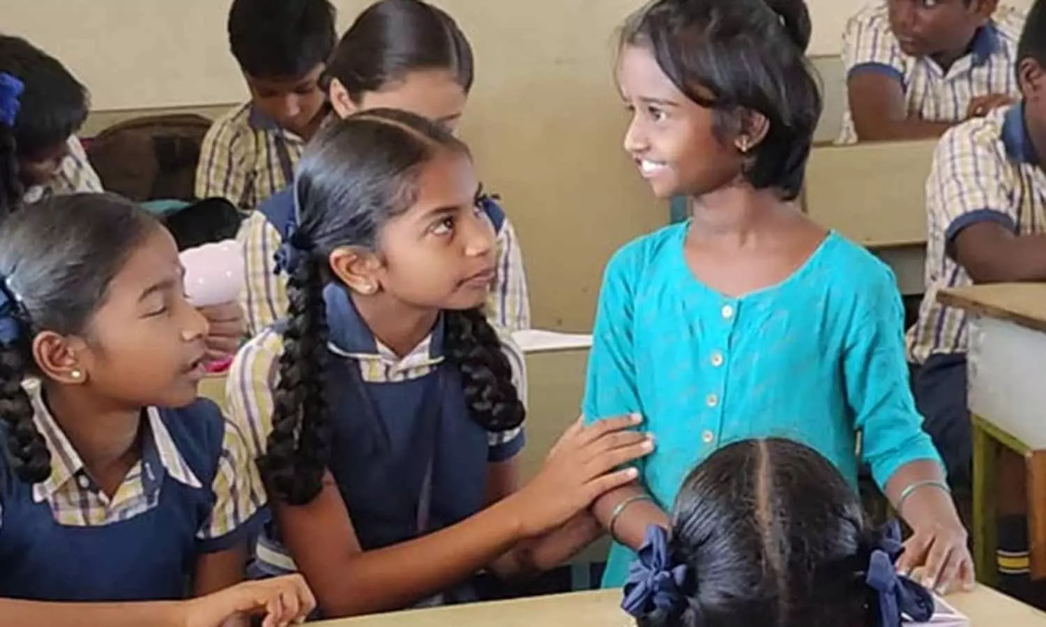 டானியா பள்ளிக்கு செல்வதை அறிந்து மகிழ்ச்சி- மு.க.ஸ்டாலின் டானியா பள்ளிக்கு செல்வதை அறிந்து மகிழ்ச்சி- மு.க.ஸ்டாலின்