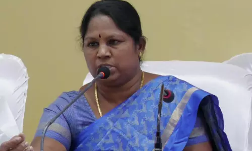 காய்ச்சல் காரணமாக அமைச்சர் கயல்விழி செல்வராஜ் ஆஸ்பத்திரியில் அனுமதி