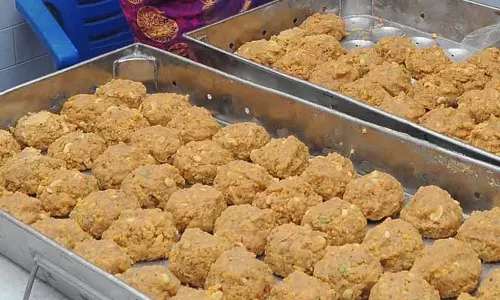 திருப்பதியில் இயற்கை விவசாய பொருட்கள் மூலம் லட்டு தயாரிக்க முடிவு