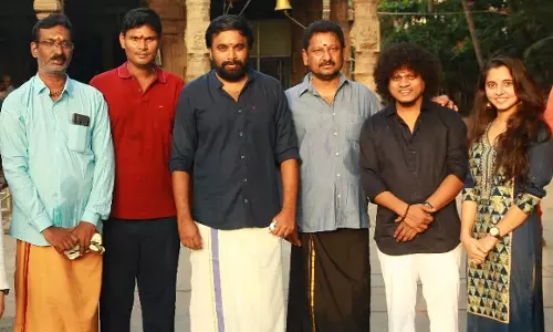 அத்தனை விருதுகளும் ஒரு நொடியில் கிடைத்த மகிழ்ச்சி.. ரஜினியின் பாராட்டிற்கு நன்றி தெரிவித்த அயோத்தி பட இயக்குனர்