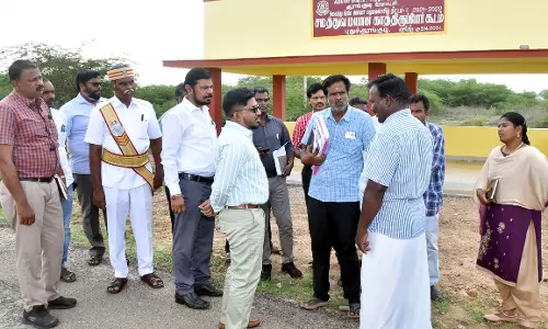 வளர்ச்சி திட்ட பணிகள் குறித்து கலெக்டர் ஆய்வு
