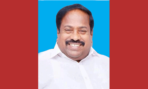 தமிழக மக்களின் எதிர்ப்பு-போராட்டத்துக்கு கவர்னர் பணிந்துள்ளார்