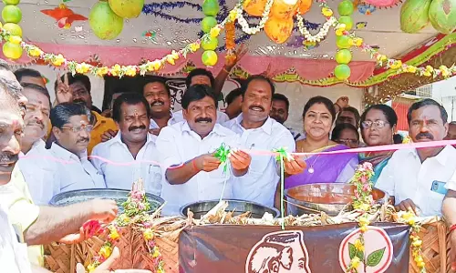 கோடை கால நீர்-மோர் பந்தல்