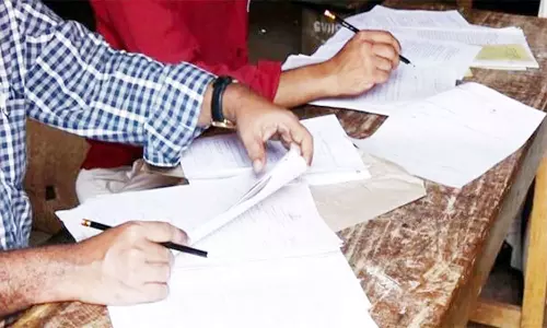 பிளஸ்-2 விடைத்தாள்கள் திருத்தும் பணி தொடங்கியது