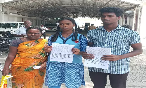 கள்ளக்குறிச்சி கலெக்டரிடம்  ஜாதி சான்றிதழ் கோரி பள்ளி மாணவி 3-வது முறையாக மனு