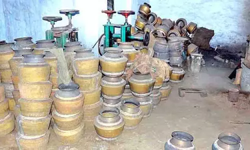 பட்டறைகள் மூடல் - திருப்பூரில் பாத்திர உற்பத்தி பாதிப்பு