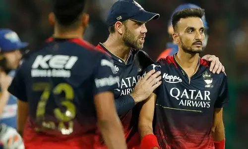 200-க்கும் மேற்பட்ட ரன்களை குவித்தும் அதிகமுறை தோல்வி- பெங்களூர் அணி மோசமான சாதனை