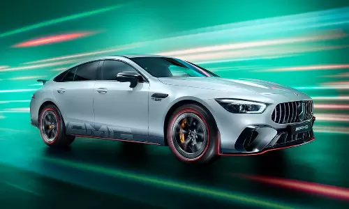 ரூ. 3.30 கோடி விலையில் புதிய மெர்சிடிஸ் ஏஎம்ஜி கார் இந்தியாவில் அறிமுகம்!