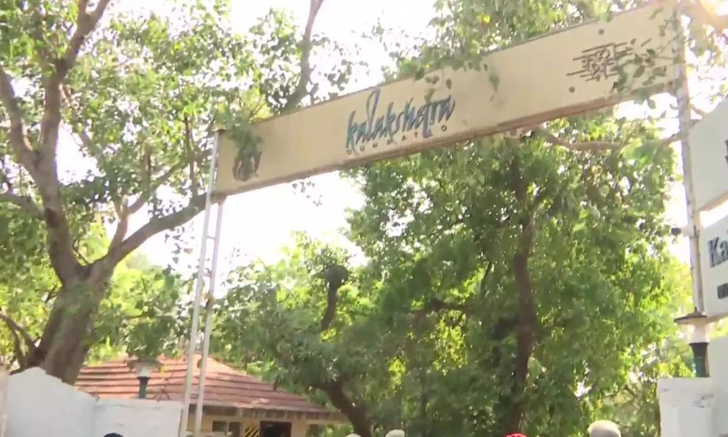 3 நடன பயிற்சியாளர்கள் மீது குற்ற நடவடிக்கை எடுக்க வேண்டும்- மாநில மகளிர் ஆணையம் பரிந்துரை 3 நடன பயிற்சியாளர்கள் மீது குற்ற நடவடிக்கை எடுக்க வேண்டும்- மாநில மகளிர் ஆணையம் பரிந்துரை