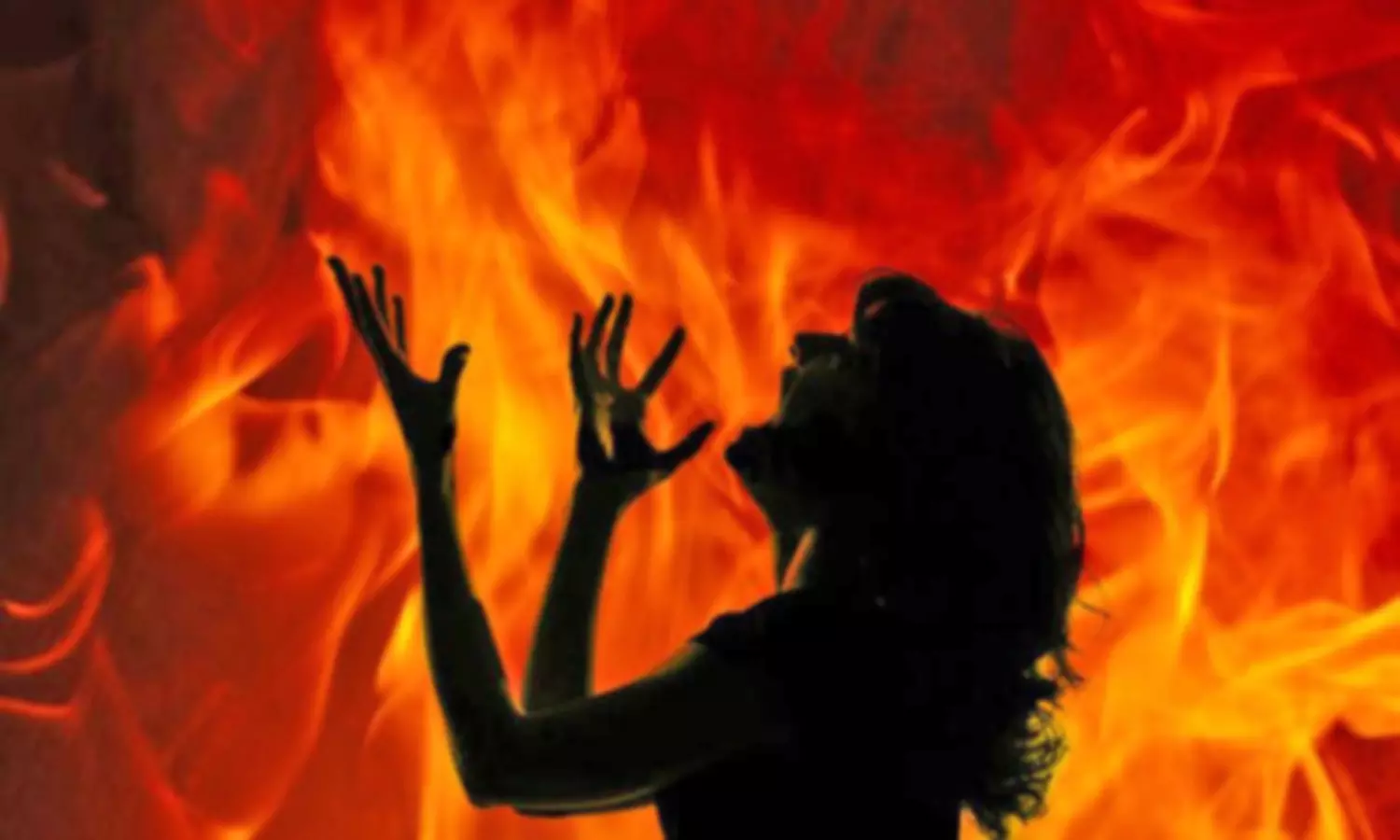 வெள்ளிச்சந்தை அருகே தீயில் கருகி பெண் சாவு வெள்ளிச்சந்தை அருகே தீயில் கருகி பெண் சாவு