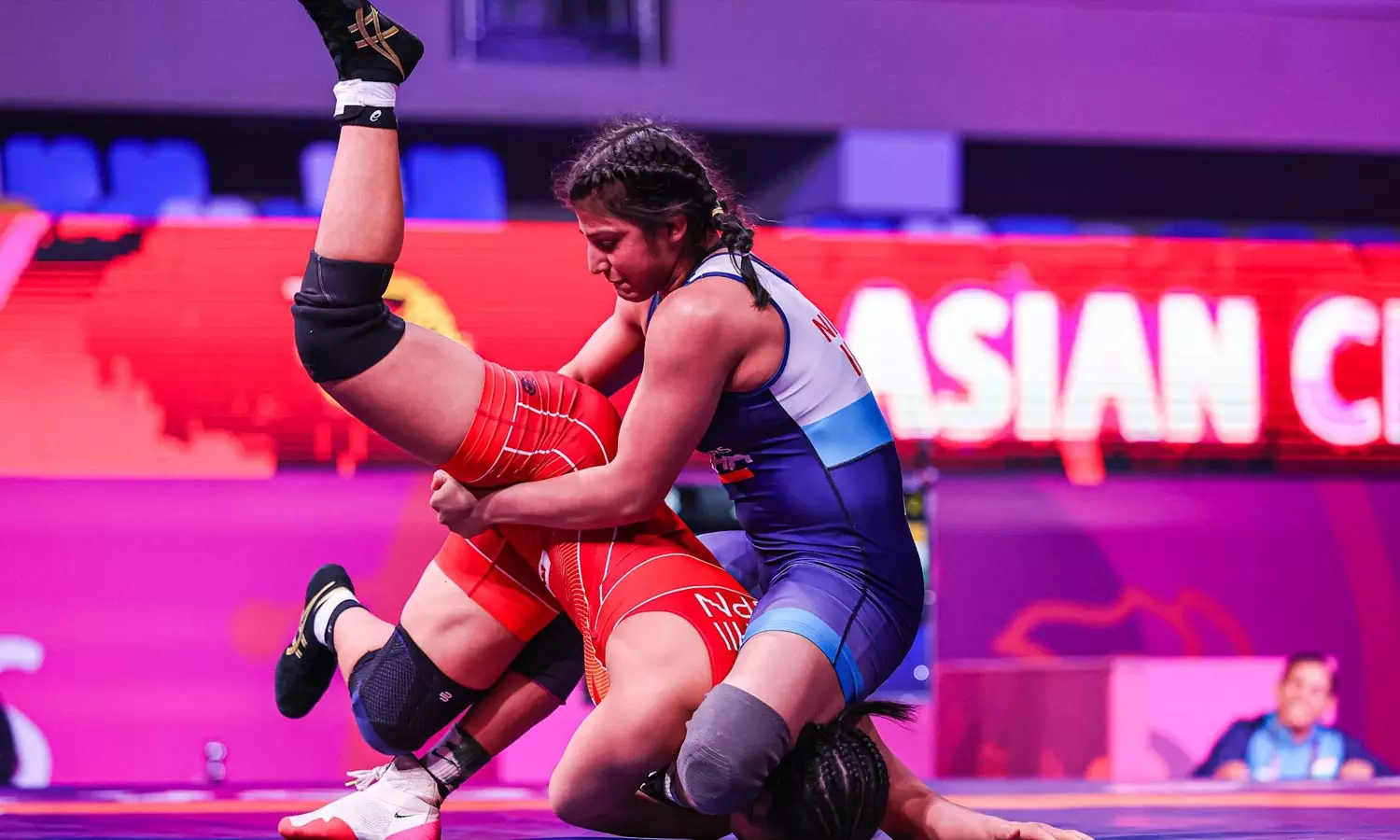 ஆசிய மல்யுத்த சாம்பியன்ஷிப் போட்டியில் இந்திய வீராங்கனைகள் அசத்தல்
