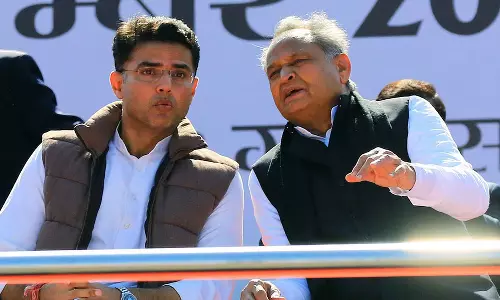 ஊழலுக்கு எதிராக சச்சின் பைலட் உண்ணாவிரதம்: போட்டியாக வீடியோ வெளியிட்டு அசோக் கெலாட் அதிரடி