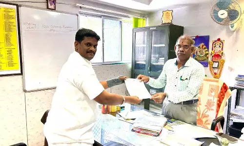 ஏரி நீரை வெளியேற்றுவதை நிறுத்த வேண்டும்-சம்பத் எம்.எல்.ஏ. எச்சரிக்கை