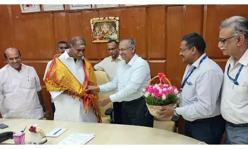 உள்கட்டமைப்பு மேம்பாட்டுக்கு கூடுதல் நிதி வேண்டும்-நபார்டு வங்கி அதிகாரிகளிடம் முதல்-அமைச்சர் ரங்கசாமி வலியுறுத்தல்