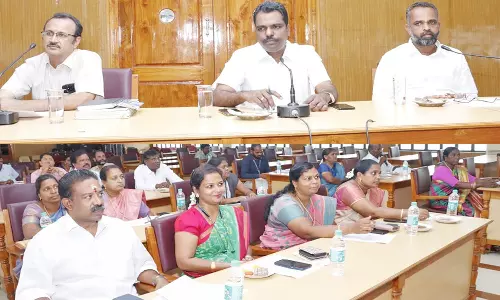 குமரி மாவட்ட சுற்றுலா தலங்களை இணைத்து பஸ் விட வேண்டும்