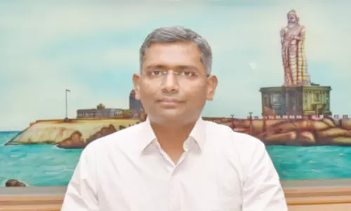 குமரி மாவட்டத்தை பசுமை மாவட்டமாக மாற்ற சாலையோரங்களை தூய்மைப்படுத்தும் பணி தொடக்கம் - கலெக்டர் ஸ்ரீதர் இன்று ஆய்வு