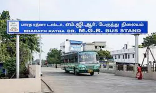 நெல்லையில் இருந்து கலுங்குவிளை வழியாக சாத்தான்குளம் வந்த 2 அரசு பஸ்கள் நிறுத்தம் - பொதுமக்கள் பாதிப்பு