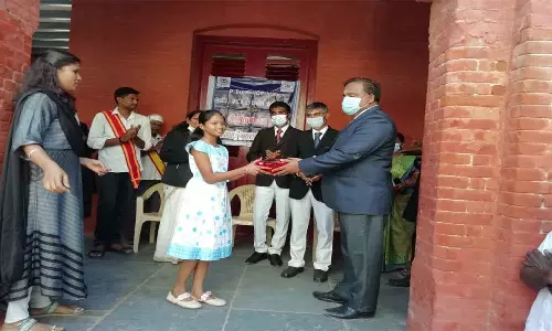 உடுமலை நீதிமன்ற வளாகத்தில் போதை ஒழிப்பு விழிப்புணர்வு முகாம்