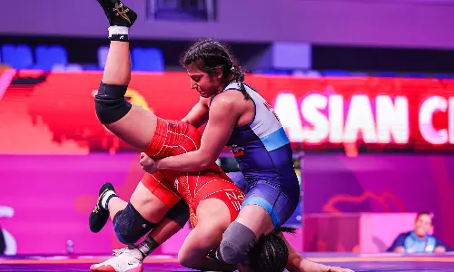 ஆசிய மல்யுத்த சாம்பியன்ஷிப் போட்டியில் இந்திய வீராங்கனைகள் அசத்தல்