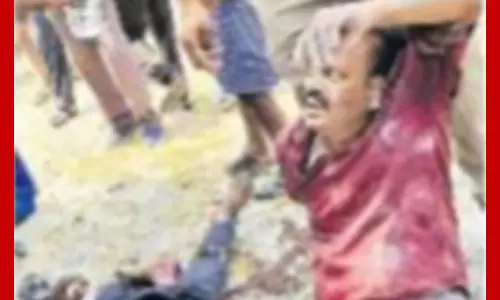 கட்சி மாநாட்டில் தீ விபத்து- சிலிண்டர் வெடித்து 2 போலீஸ்காரர் உள்பட 3 பேர் பலி