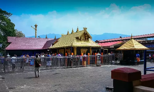 சபரிமலையில் நாளை மறுநாள் சித்திரை விஷூ கனிகாணும் நிகழ்ச்சி