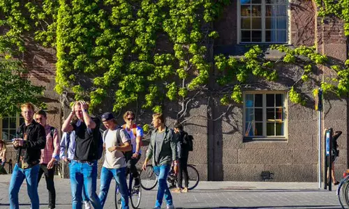 பாதுகாப்பு காரணமாக பாகிஸ்தானில் உள்ள தூதரகத்தை மூடியது ஸ்வீடன்