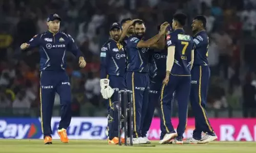 குஜராத் அணி வெற்றி பெற 154 ரன்களை இலக்காக நிர்ணயித்தது பஞ்சாப்