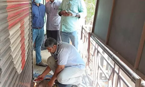 கடந்த 2 மாதத்தில் திருப்பூர் மாவட்டத்தில் முறைகேடாக செயல்பட்ட 13 கிளினீக்குகளுக்கு சீல்