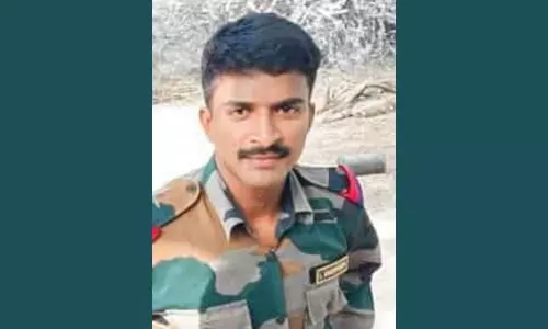 துப்பாக்கி சூட்டில் பலியான தேனி ராணுவ வீரர் உடல் சொந்த ஊரில் இன்று அடக்கம்