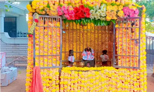 தமிழ்புத்தாண்டு கொண்டாட்டம்- கோவையில் கோவில்களில் சிறப்பு வழிபாடு