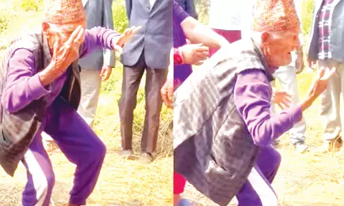 பேரனின் திருமணத்தில் நடனமாடி மக்களை கவர்ந்த 96 வயது முதியவர்