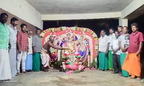 ஆஞ்சநேயருக்கு சிறப்பு அபிஷேகம்