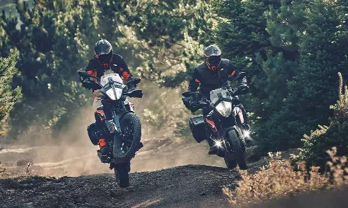 2023 கேடிஎம் அட்வென்ச்சர் 390 X இந்தியாவில் அறிமுகம் - விலை இவ்வளவு தானா?