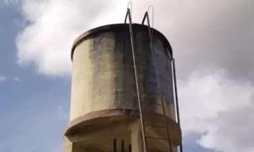 பள்ளியில் புதிய நீர்தேக்க தொட்டி