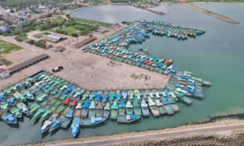 தமிழகத்தின் கிழக்கு கடற்கரை பகுதியில் இன்று முதல் 61 நாட்கள் மீன்பிடிக்க தடை