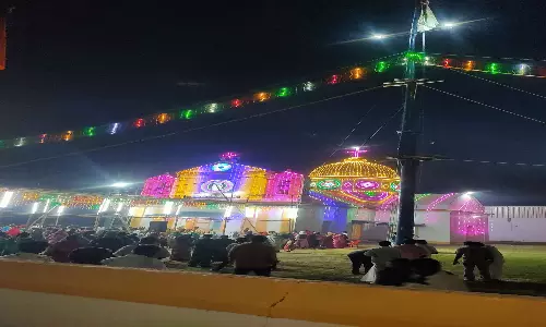 காரைக்கால் தருமபுரம் -புனித செபஸ்தியார் ஆலய ஆண்டு திருவிழா  கொடியேற்றத்துடன் தொடங்கியது