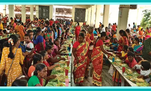 பாவூர்சத்திரத்தில் வென்னிமலை முருகன் கோவிலில் அன்னதானம்