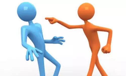 கோத்தகிரி அருகே மது வாங்க வந்தவரை தகாத வார்த்தையால் திட்டிய டாஸ்மாக் ஊழியர்