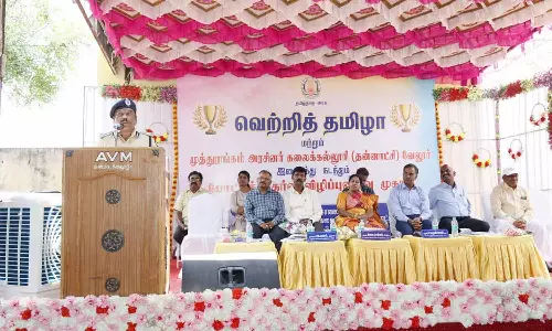 மாணவர்கள் லட்சியத்தோடு இலக்கை நிர்ணயித்து படித்தால் உயரத்திற்கு செல்லலாம்