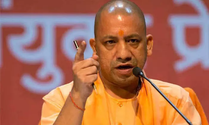 பிரபல கேங்ஸ்டர் கொலை: 3 பேர் கொண்ட உயர்மட்ட குழு விசாரணைக்கு  உ.பி முதல்வர் உத்தரவு