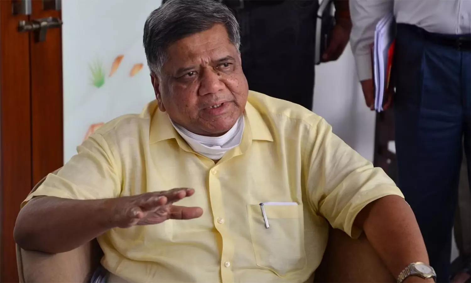 டிக்கெட் வழங்கும் விஷயத்தில் பா.ஜனதாவுக்கு, ஜெகதீஷ் ஷெட்டர் கெடு