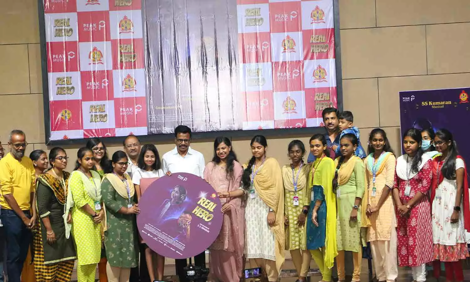 மணக்குள விநாயகர் என்ஜினீயரிங் கல்லூரியில் இசை வெளியீட்டு விழா