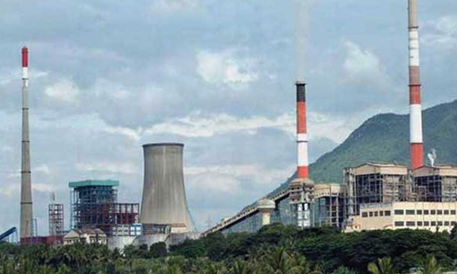 மேட்டூர் அனல் மின்நிலையத்தில் ஈர சாம்பல் விநியோகம் திடீர் நிறுத்தம்- ரூ.50 லட்சம் வருவாய் இழப்பு