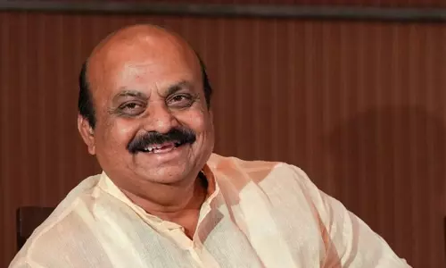 முதல்-மந்திரி பசவராஜ் பொம்மைக்கு ரூ.52.12 கோடி சொத்து: பிரமாண பத்திரத்தில் தகவல்